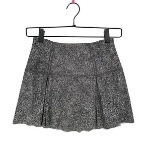 Lululemon Lost in Pace Athletic Skirt 2 Sea Spray Alpine White Chrome Black Run
